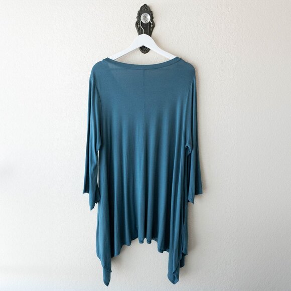 Emerald Teal Tunic with Pockets | Women’s 2X | Flowy V-Neck Top Made in USA - Picture 7 of 8